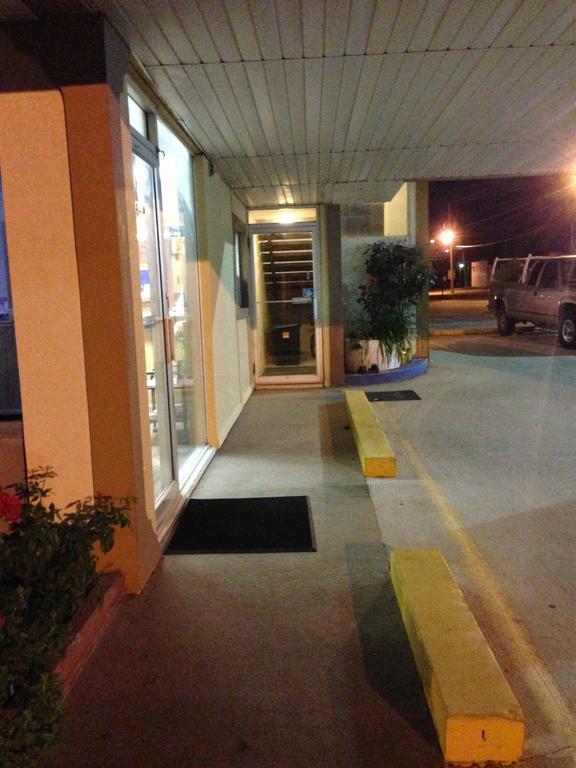 Americas Best Value Inn Macomb Εξωτερικό φωτογραφία