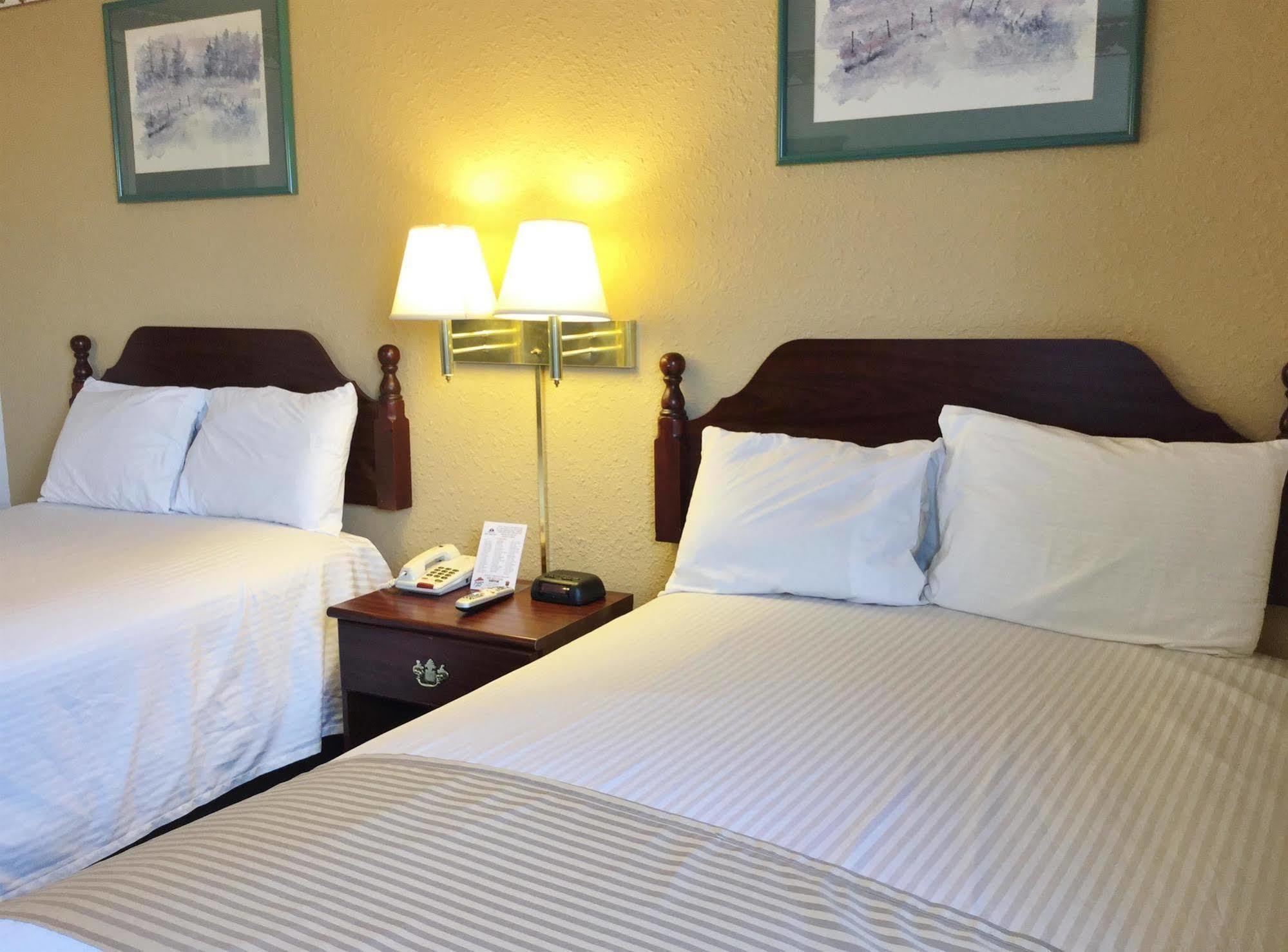 Americas Best Value Inn Macomb Εξωτερικό φωτογραφία